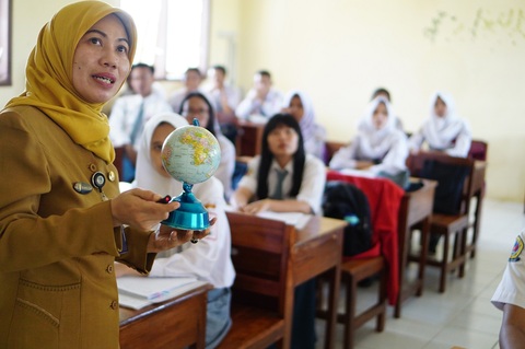 Revitalization of Technology Education in Indonesia